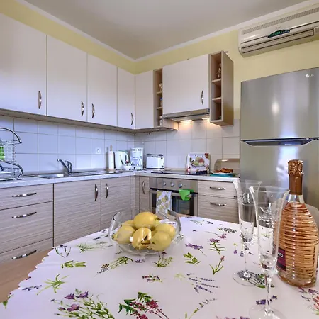 Canary By Interhome Apartment